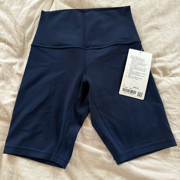 Lululemon short bundle - Picture 5 of 7